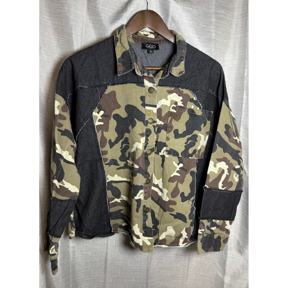 GIGO USA Womens Camo Denim Patchwork Button Up Shirt Size S Military cotton